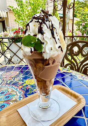 チョコパフェ