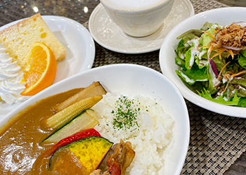 カレーランチ